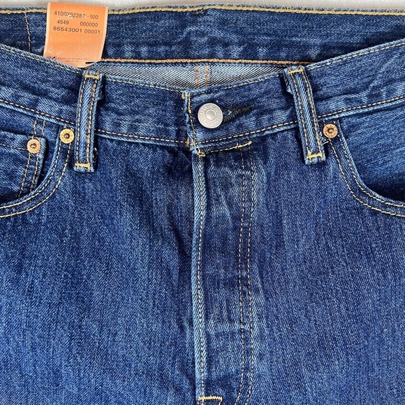 NWT 34W 34L Levi's 501 Men's Classic Indigo Straight Jeans - Picture 3 of 9